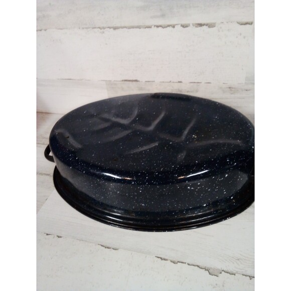 Medium Blue Roaster Pan / Great For All Occasions / Some Wear - Picture 5 of 16